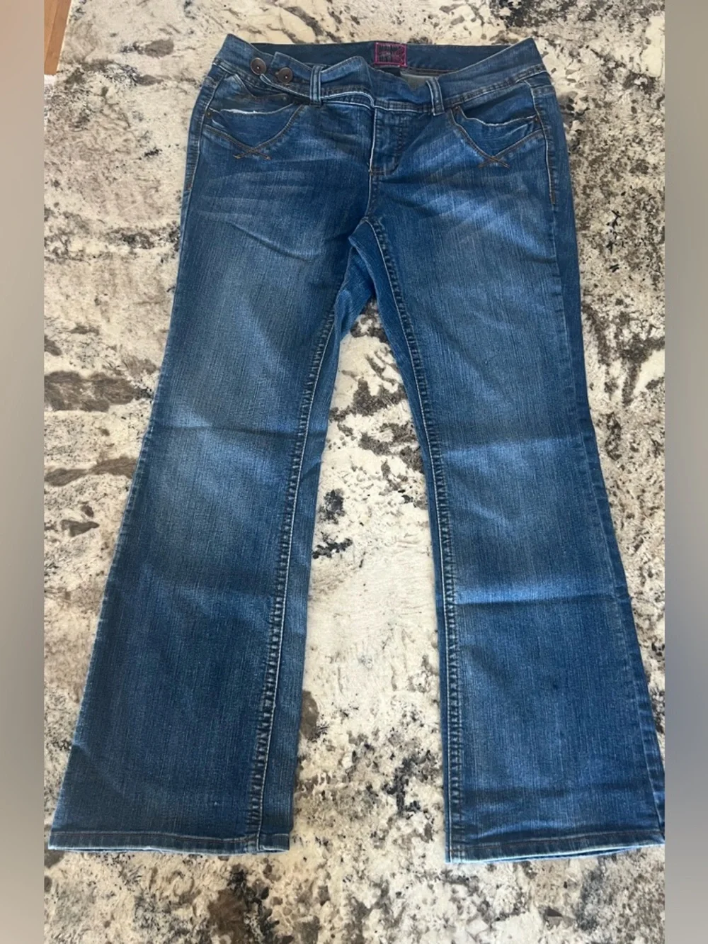 VTG Torrid Women’s Flare Jeans in Dark Blue – Classic Wide Leg- Strechy - Picture 1 of 3